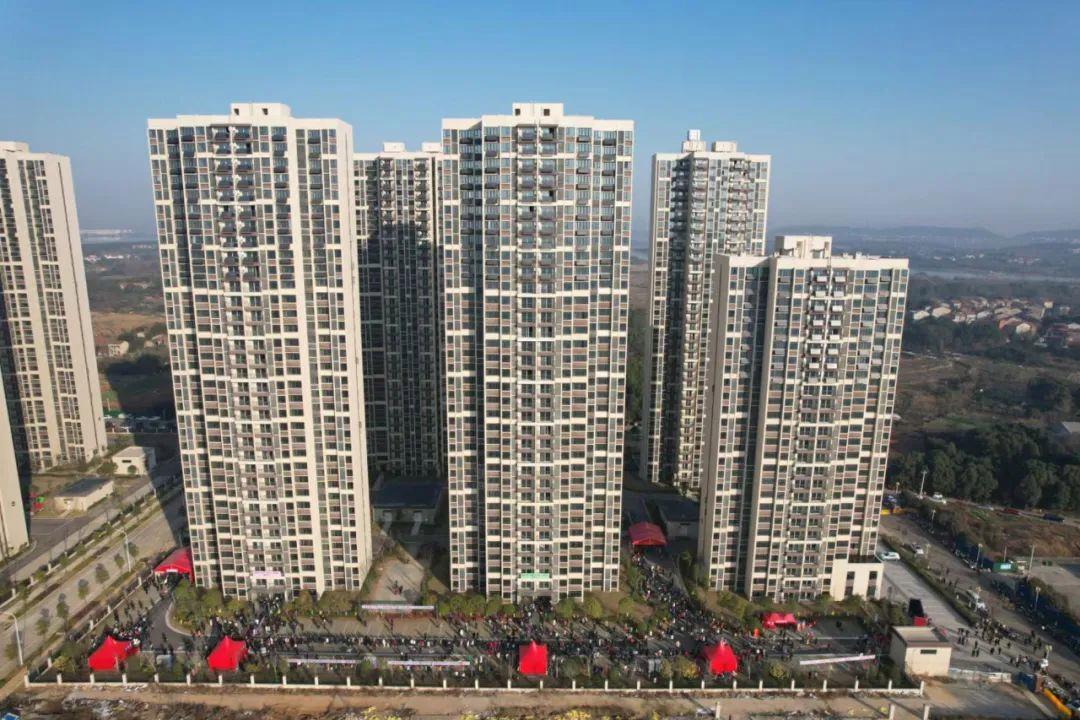 重锤!武汉一地回购闲置房!